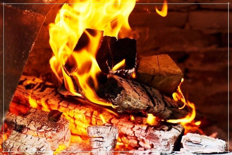 Что делать при неприятном запахе в бане (делать, переть, неприятный, запах, баня) огонь в печи