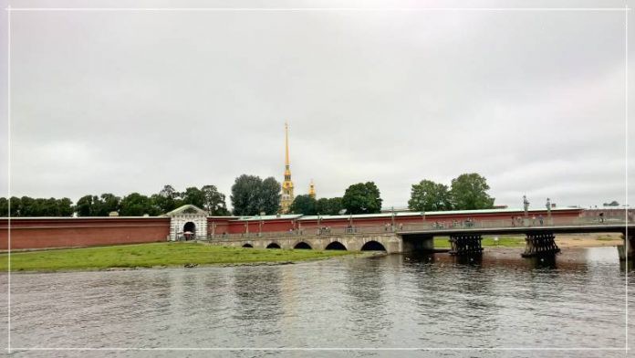 Необычная баня в Петропавловской крепости (необычный, банить, петропавловской, крепость) Необычная баня в Петропавловской крепости